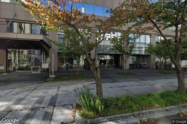 青森税務署の画像